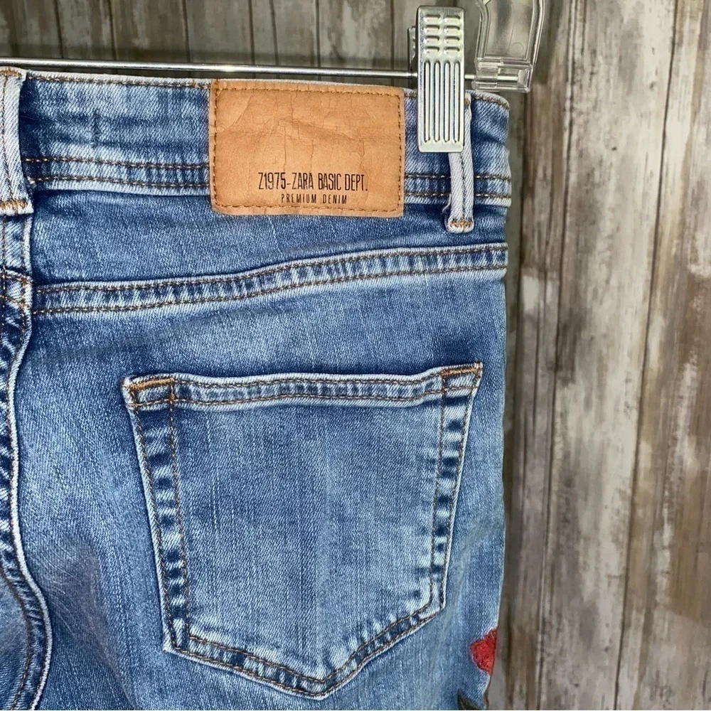 Zara Floral Embroidered Jeans Ankle Crop Skinny Blue Denim Size 2 - Picture 8 of 10